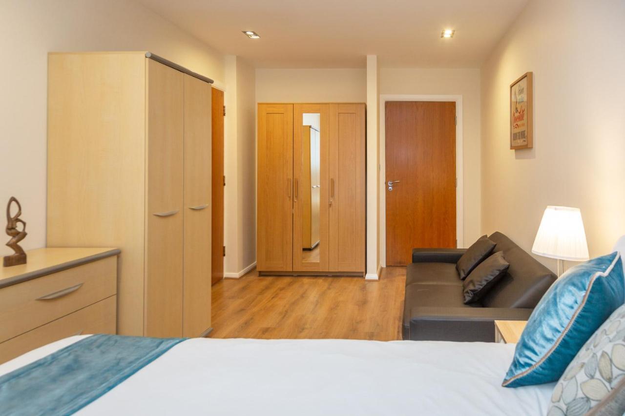 Royal Crossharbour Apartment Лондон Екстер'єр фото