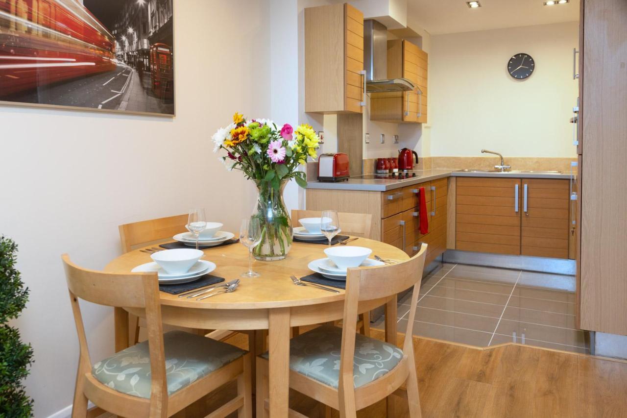 Royal Crossharbour Apartment Лондон Екстер'єр фото