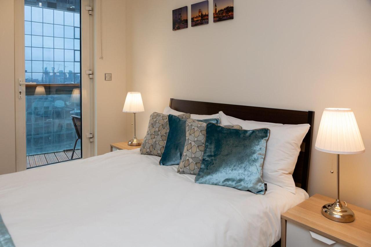 Royal Crossharbour Apartment Лондон Екстер'єр фото